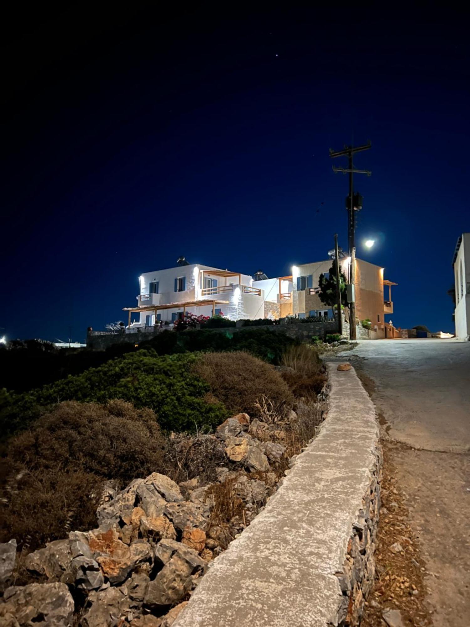 Alexandra'S Studios Irakleia  Exterior foto